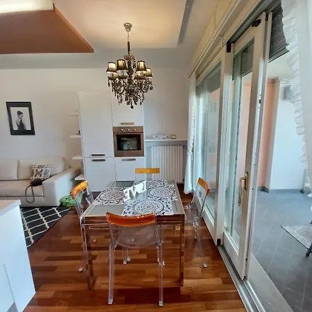 Promenade Luxury View Apartment Sarnico Exterior photo